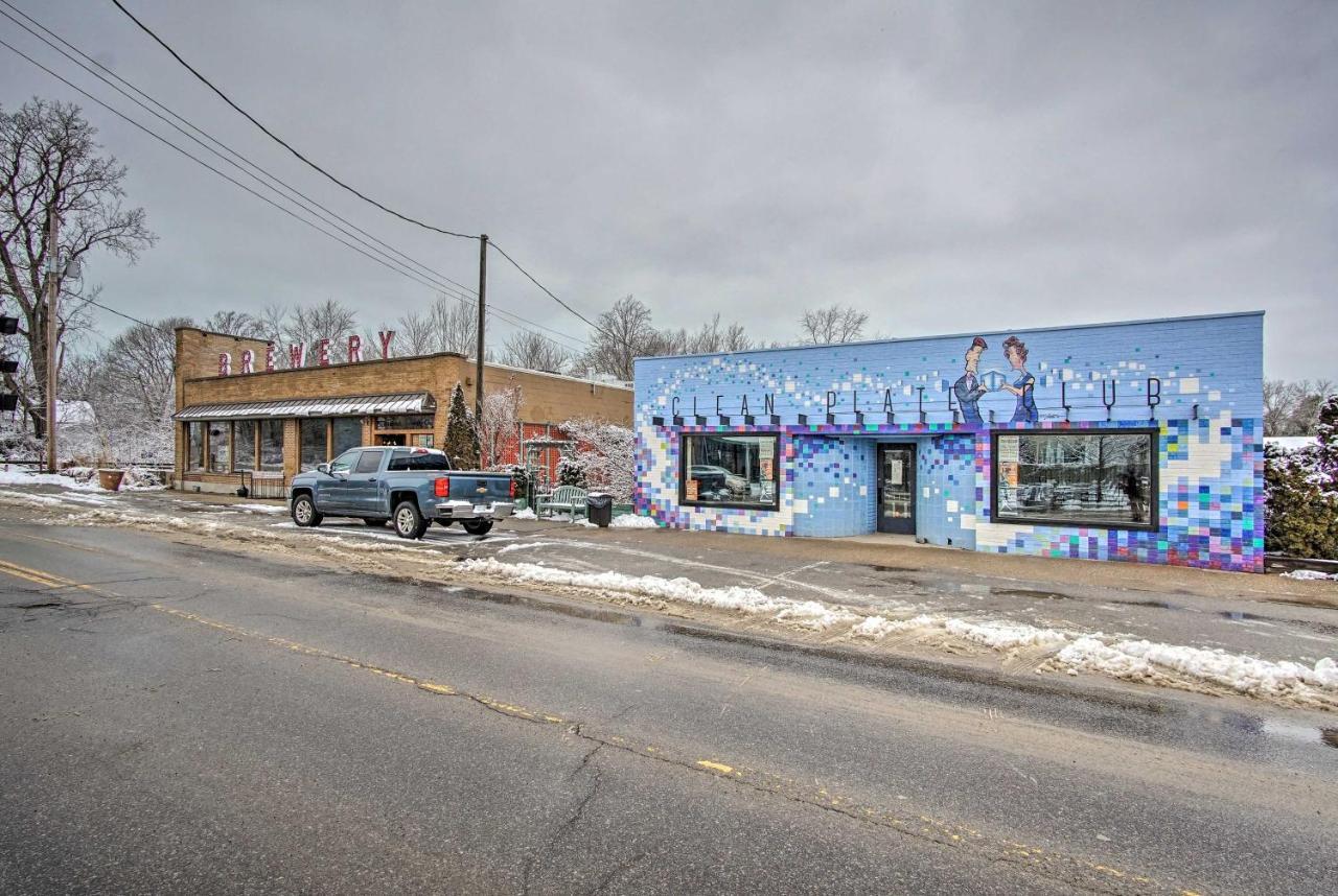 Cozy Sawyer Apartment - 5 Min To Warren Dunes Park Exterior photo